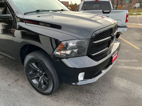Used 2017 RAM 1500 Express w/ Black Ram 1500 Express Group image 24