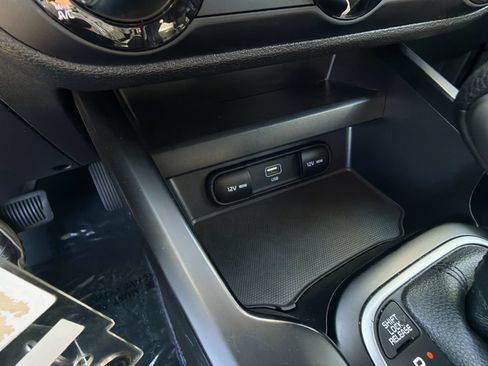 Used 2024 Kia Soul LX w/ Option Group 015 FWD image 26