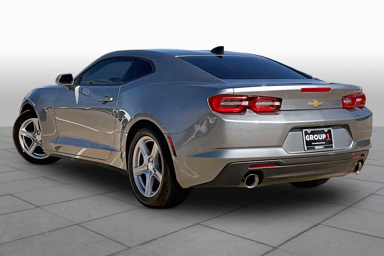 Used 2023 Chevrolet Camaro LT w/ Technology Package RWD image 12