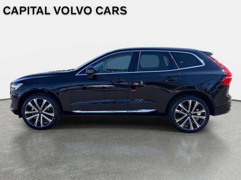 Certified 2023 Volvo XC60 B5 Ultimate w/ Climate Package image 8