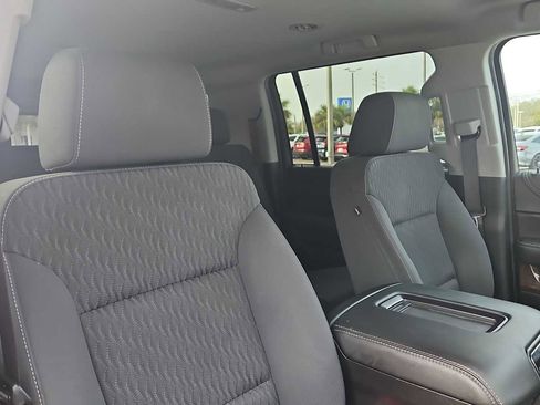 Used 2018 Chevrolet Suburban LS w/ Enhanced Driver Alert Package image 27