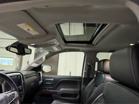 Used 2018 GMC Sierra 1500 SLT image 15