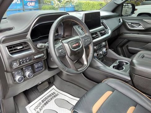 Used 2024 GMC Yukon AT4 w/ Technology Package AWD/4WD image 28