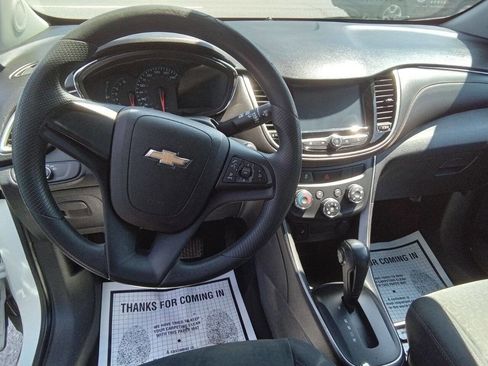 Used 2017 Chevrolet Trax LS image 16