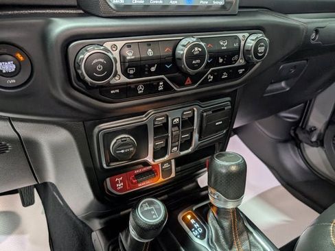 Used 2022 Jeep Gladiator Mojave w/ LED Lighting Group image 24
