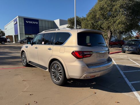 Used 2019 INFINITI QX80 Luxe w/ 22" Wheel Package image 4