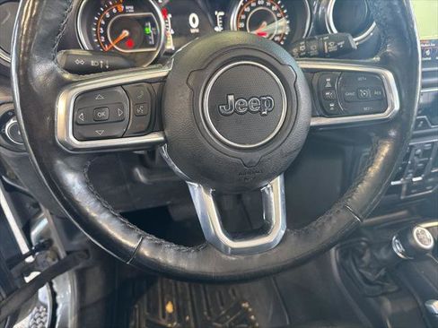 Certified 2021 Jeep Wrangler Unlimited Sahara AWD/4WD image 16