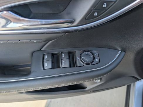 Used 2023 Buick Envision Essence FWD image 18