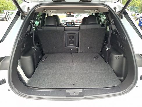 Used 2024 Mitsubishi Outlander SE Black Edition FWD image 28