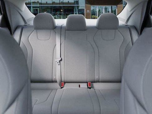 New 2026 Hyundai Elantra SE image 21