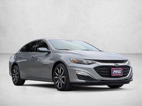 Used 2024 Chevrolet Malibu RS image 3