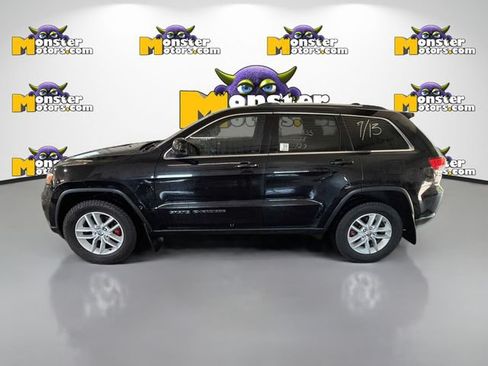 Used 2018 Jeep Grand Cherokee Laredo w/ All-Weather Capability Group AWD/4WD image 7