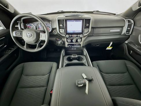 New 2026 RAM 1500 Big Horn AWD/4WD image 9