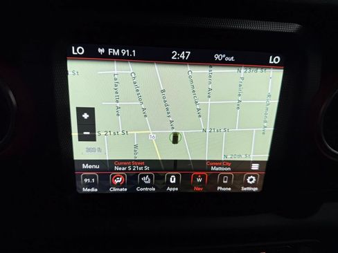 Used 2023 Jeep Wrangler Unlimited Rubicon w/ Cold Weather Group AWD/4WD image 2