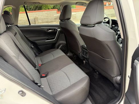 Used 2025 Toyota RAV4 XLE w/ Convenience Package AWD/4WD image 25
