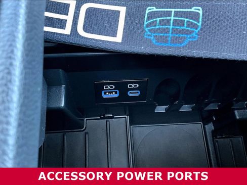 Used 2023 Toyota Sequoia Limited image 15