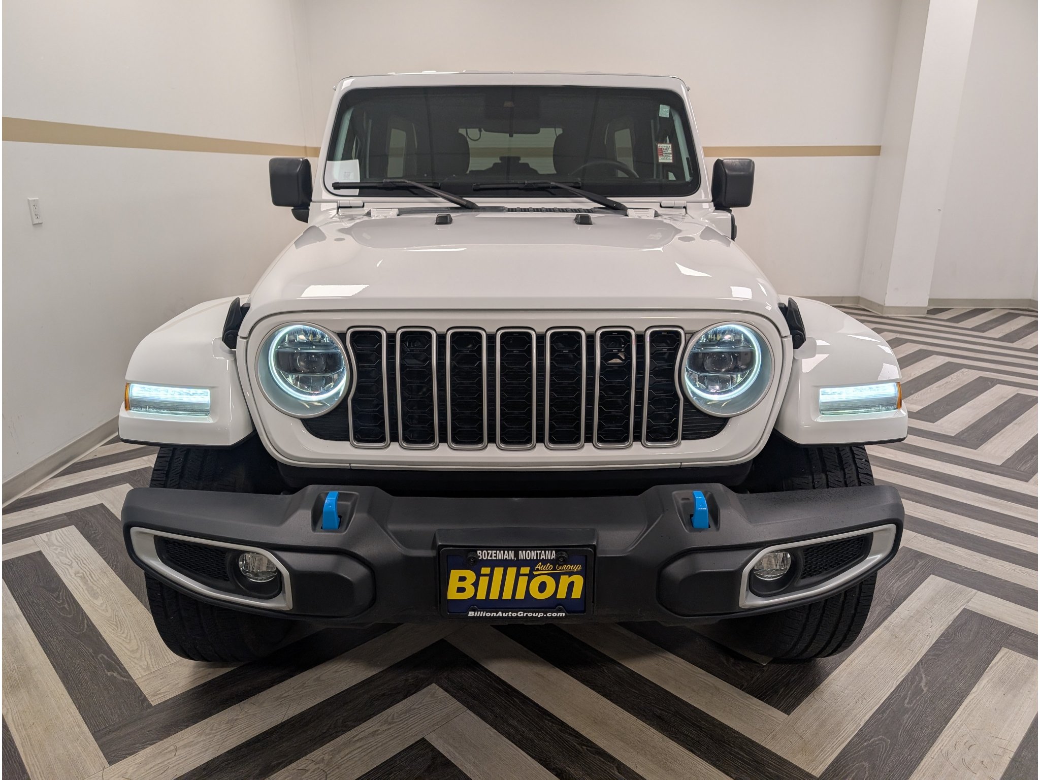 Used 2024 Jeep Wrangler Unlimited Sahara AWD/4WD image 26