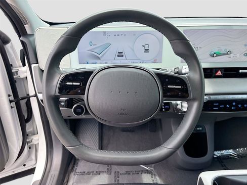 Used 2024 Hyundai Ioniq 5 SE RWD image 11