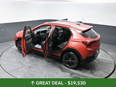 Used 2024 Buick Encore GX Sport Touring image 60