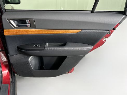 Used 2014 Subaru Outback 2.5i Limited w/ Moonroof Package image 30