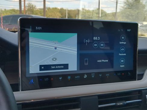 New 2026 Lincoln Corsair Reserve image 15