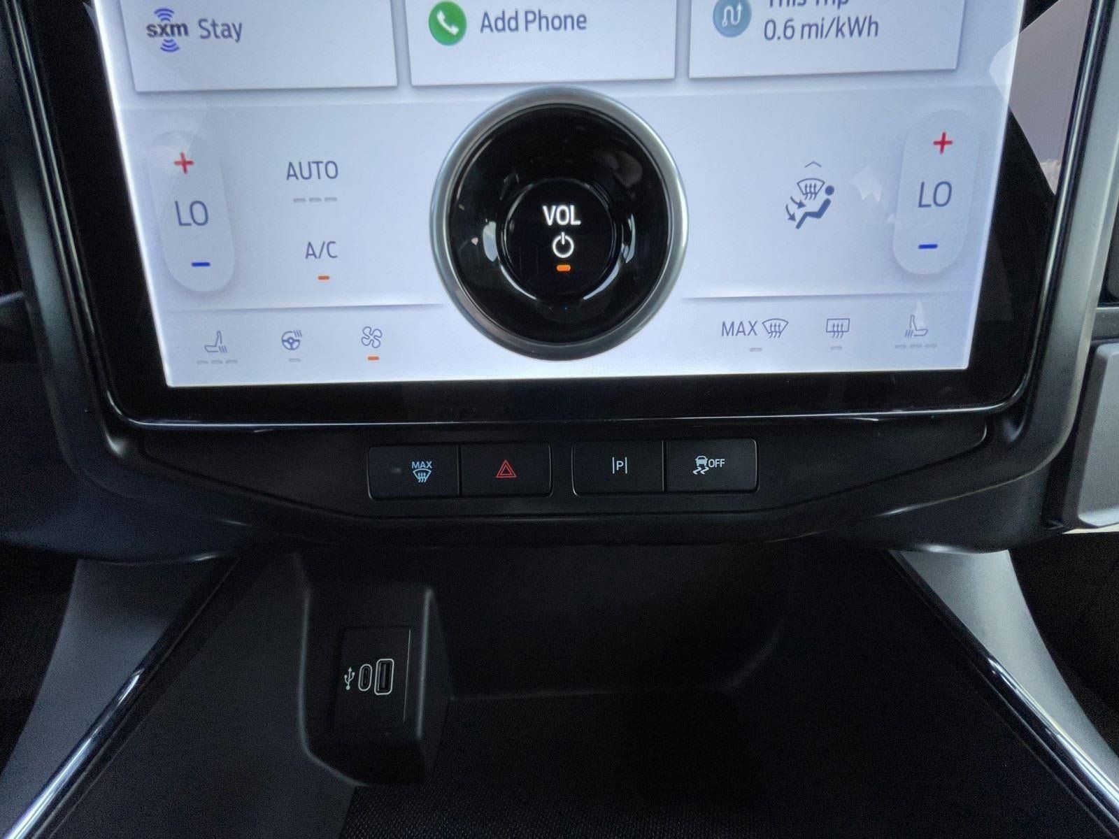 New 2025 Ford F150 Lightning Flash AWD/4WD image 23