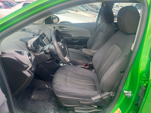 Used 2016 Chevrolet Sonic LT w/ Fun and Sun Package image 19