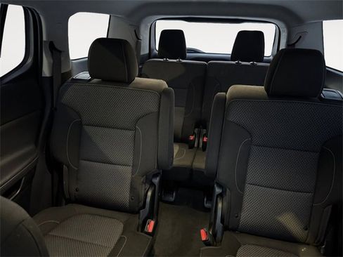 Used 2023 GMC Acadia SLE w/ Driver Convenience Package image 13