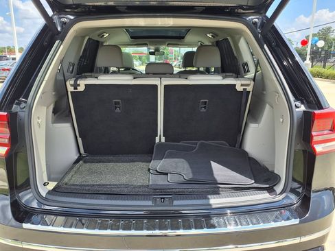 Used 2019 Volkswagen Atlas SEL R-Line FWD image 11