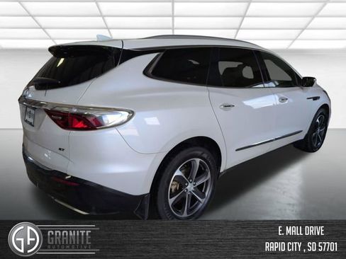 Used 2022 Buick Enclave Essence w/ Experience Buick Package AWD/4WD image 6