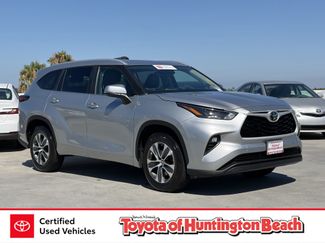 Certified 2024 Toyota Highlander XLE FWD video 1