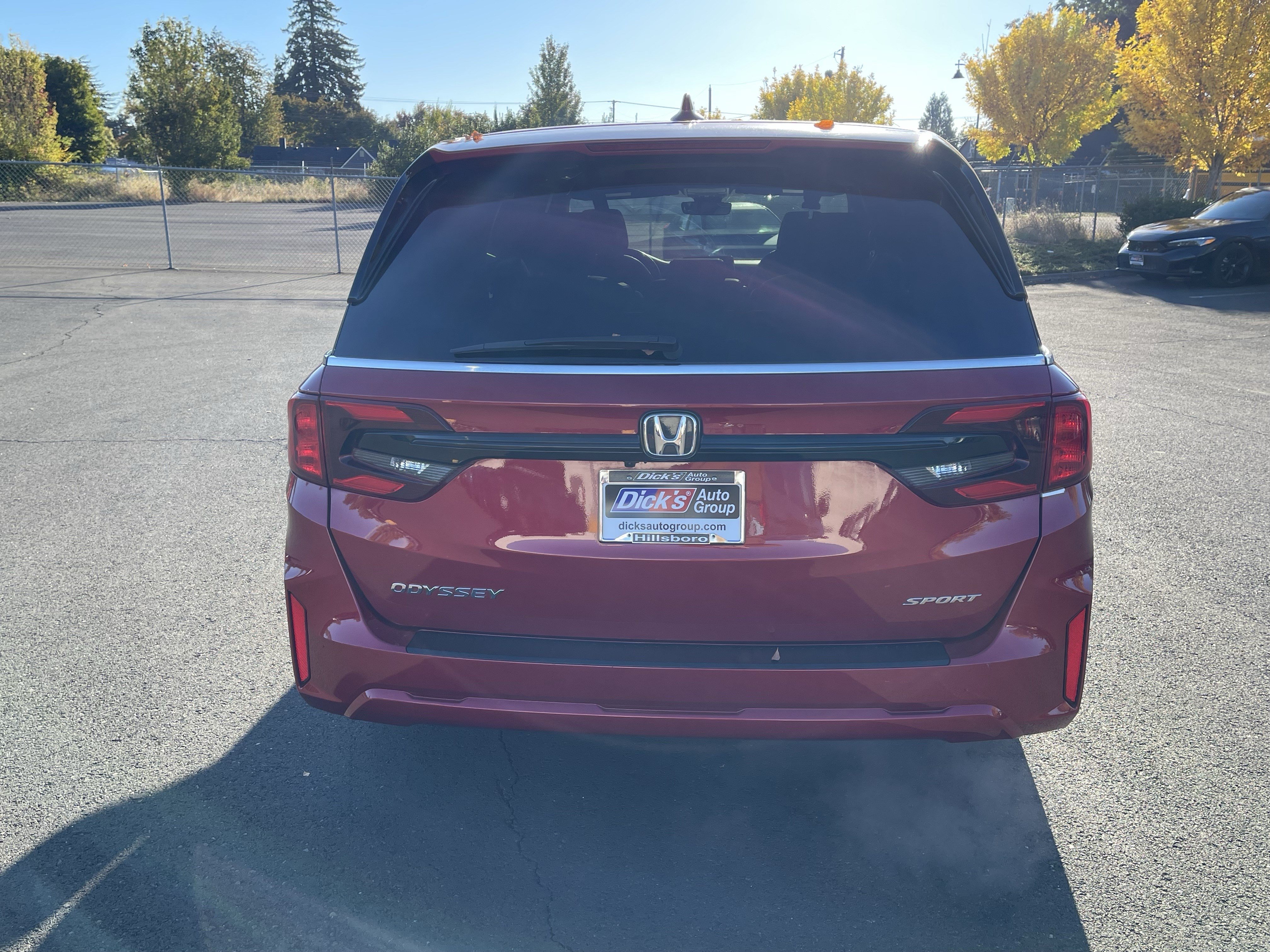 Used 2025 Honda Odyssey Sport-L image 4