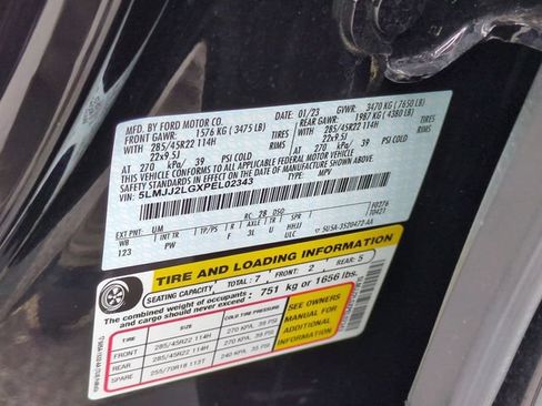 Used 2023 Lincoln Navigator Reserve AWD/4WD image 39