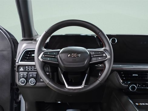 Used 2025 Chevrolet Suburban RST w/ Sun And Tow Package image 10