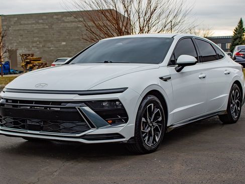 Used 2024 Hyundai Sonata SEL image 3