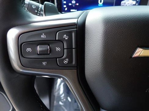 Used 2024 Chevrolet Silverado 1500 High Country w/ High Country Premium Package AWD/4WD image 14