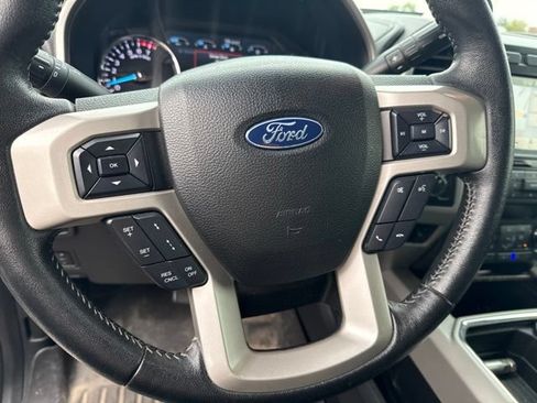 Used 2019 Ford F250 4x4 Crew Cab Super Duty image 17