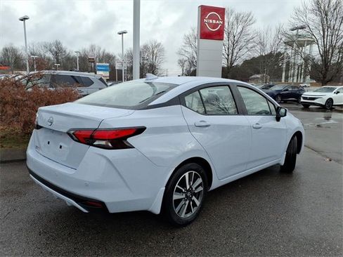 New 2025 Nissan Versa SV image 3