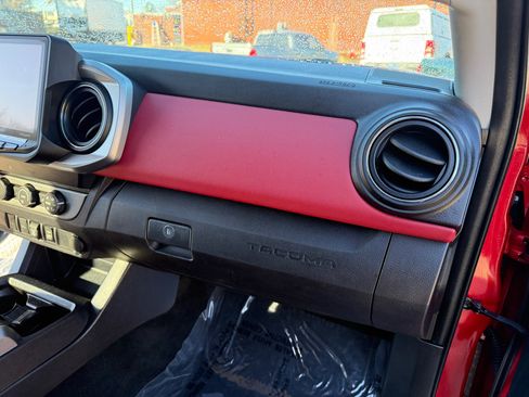 Used 2019 Toyota Tacoma SR5 image 25