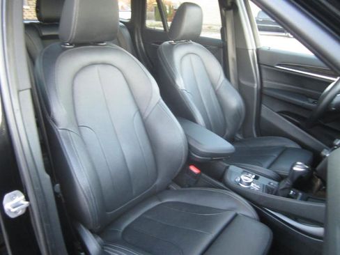 Used 2018 BMW X1 xDrive28i image 16