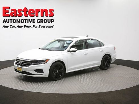 Used 2022 Volkswagen Passat 2.0T SE image 97