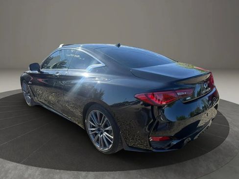Used 2017 INFINITI Q60 Red Sport 400 AWD/4WD image 7