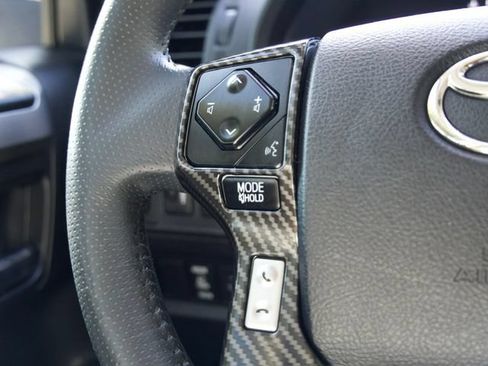 Used 2022 Toyota 4Runner SR5 Premium w/ Moonroof Package AWD/4WD image 29