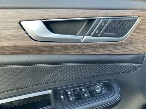 New 2026 Volkswagen Atlas SEL Premium R-Line image 17