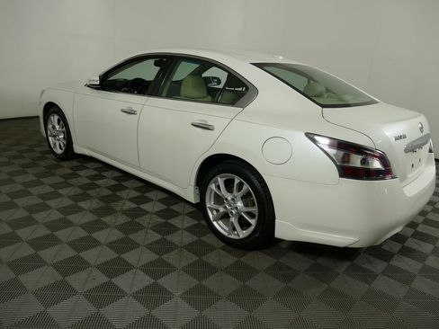 Used 2014 Nissan Maxima 3.5 SV w/ Technology Package FWD image 5