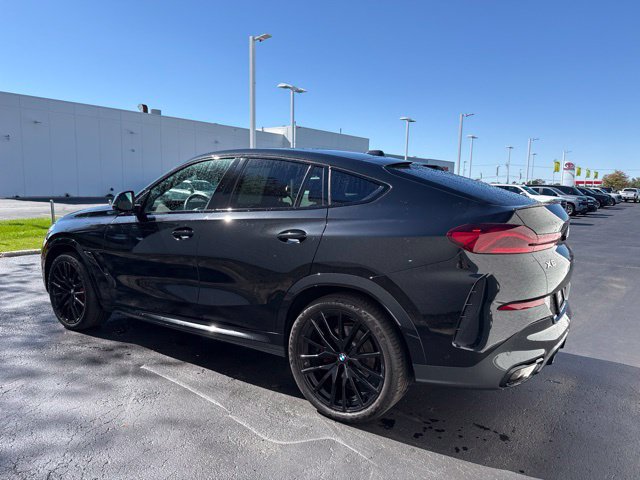 Used 2026 BMW X6 xDrive40i w/ Climate Comfort Package AWD/4WD image 4