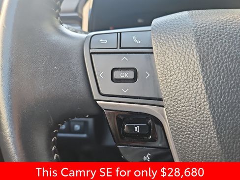 Used 2025 Toyota Camry SE FWD image 30