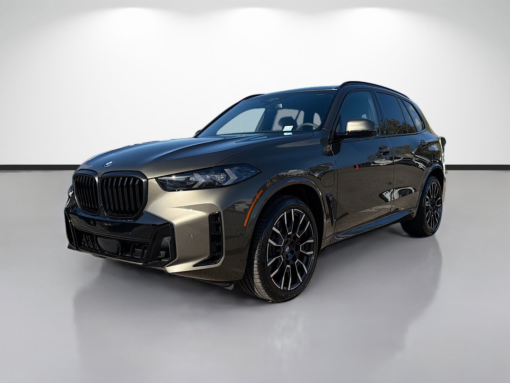 New 2026 BMW X5 xDrive50e w/ Executive Package AWD/4WD image 7