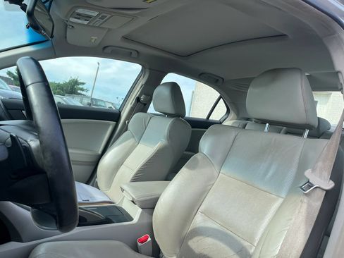 Used 2010 Acura TSX Sedan FWD image 10