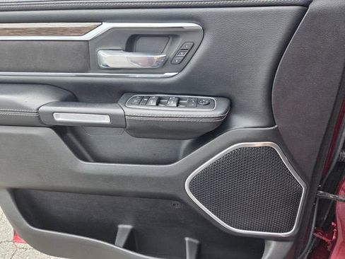 Used 2020 RAM 1500 Laramie AWD/4WD image 31